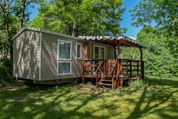 Mobil-home – Terrasse couverte – Vue rivière